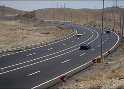 محور قزانچی به پاوه دو بانده می گردد