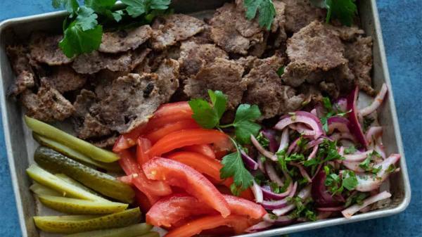 طرز تهیه کباب ترکی با گوشت چرخ نموده در خانه بهتر از فست فود